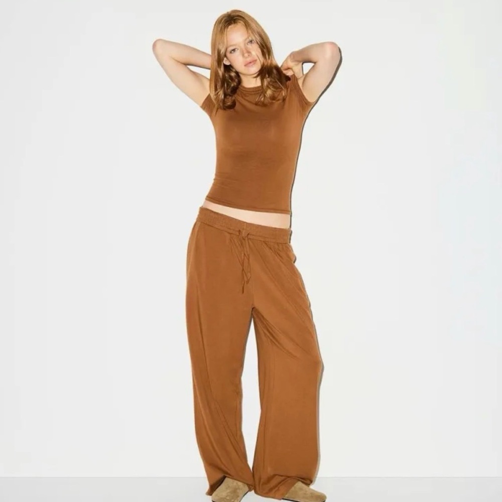 NWT SKIMS Wide-Leg Lounge Pants in Chai